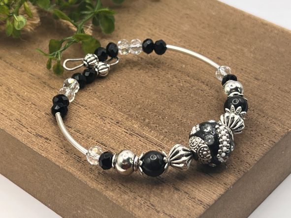 Black and Silver Boho Beaded Set of 3 memory wire cuff bracelets -  Ricyniabeads